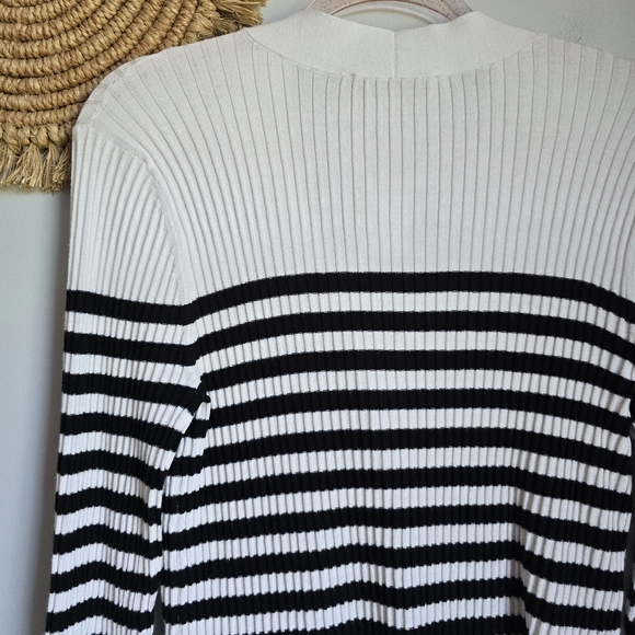 Ann Taylor LOFT New Stripe Ribbed Pocket V-neck Sweater Cardigan Size Medium - Picture 7 of 13